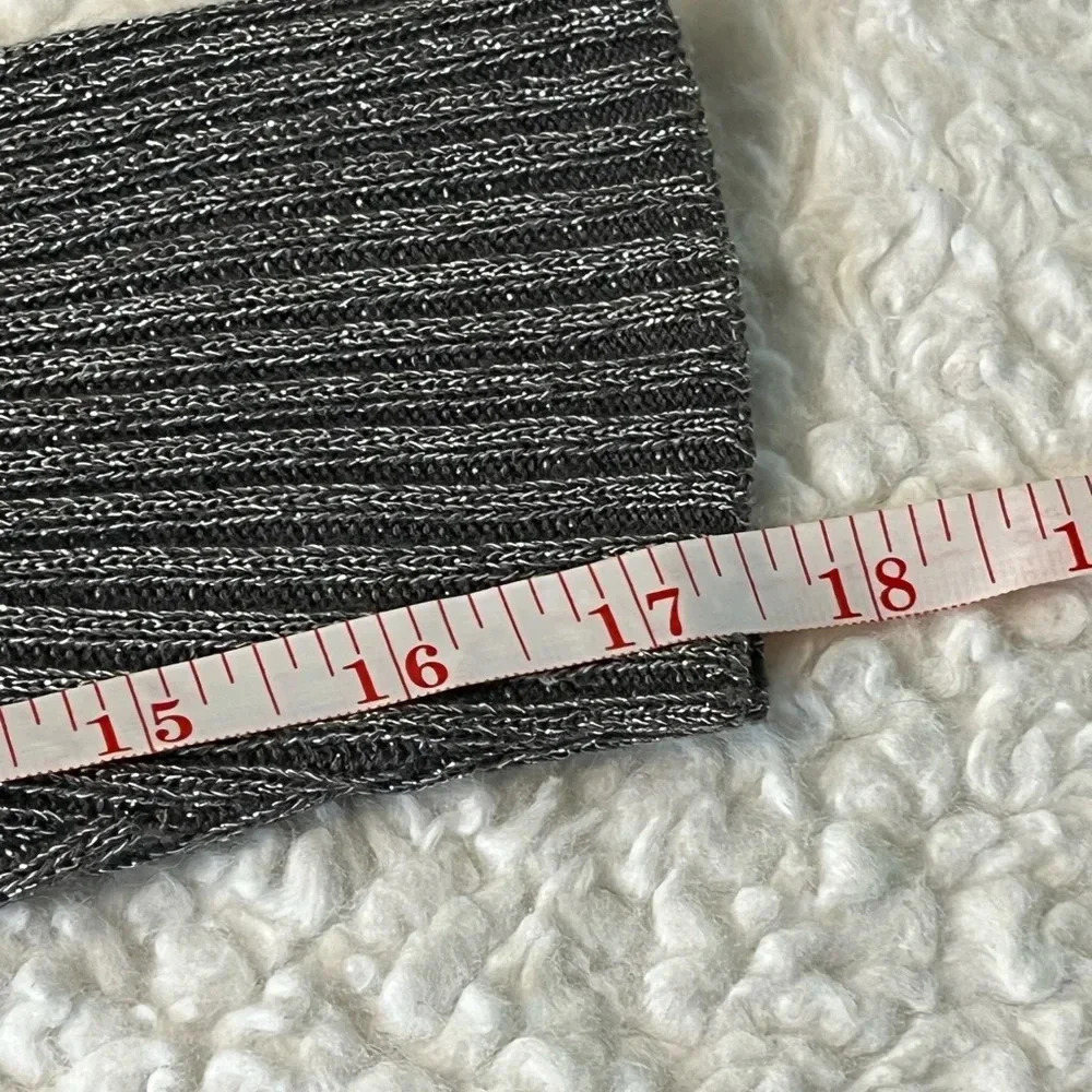 Maggie Barnes Women Gray Silver beads rib knit sweater. Gray/silver size 1X used - Picture 13 of 16
